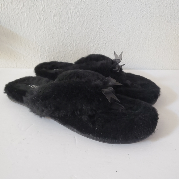 Ugg Fluff Flip Flops 5304 Black 8 Sheepskin Rubber - Picture 4 of 10